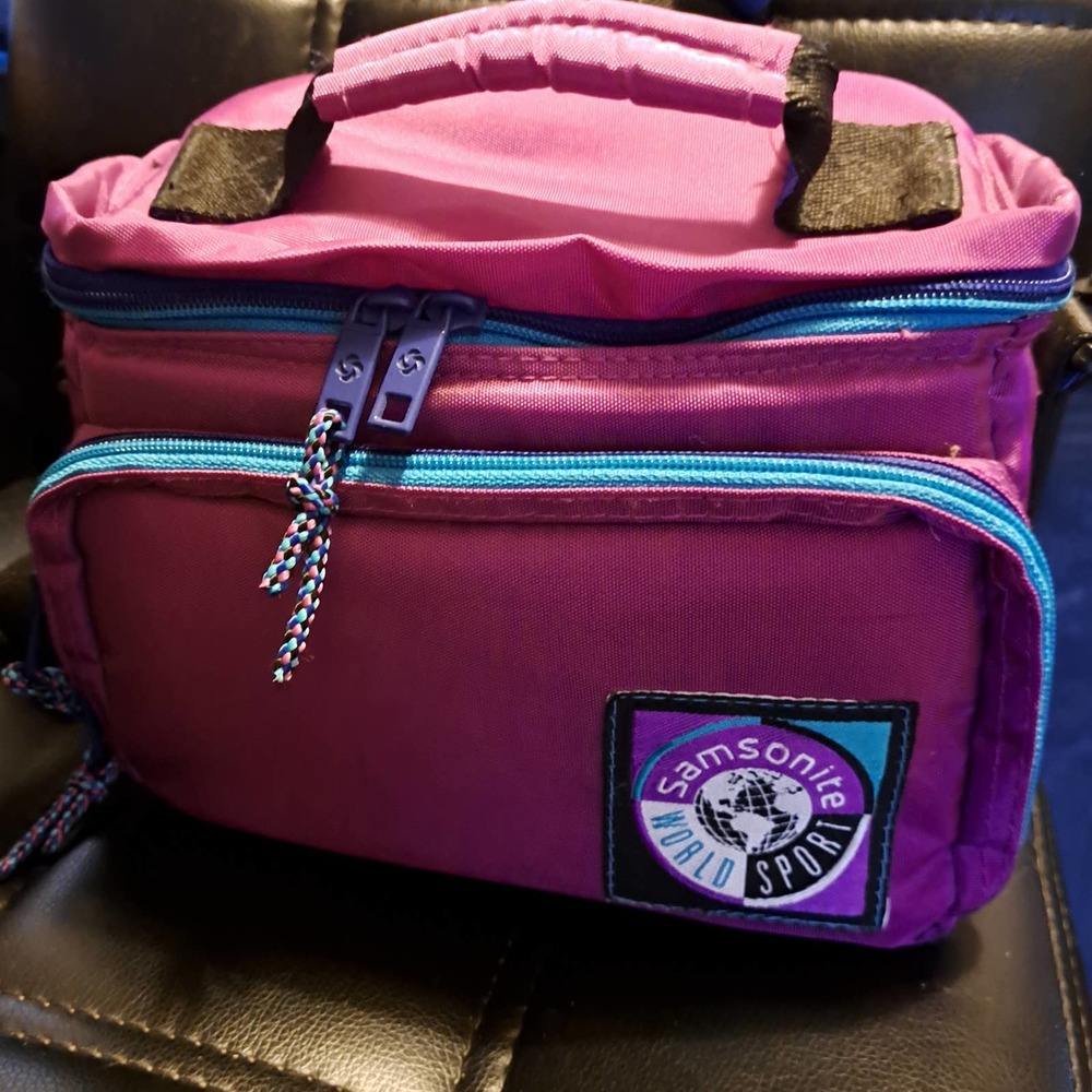NWT- Samsonite insolated multi-compartment Nylon lunch Sports box